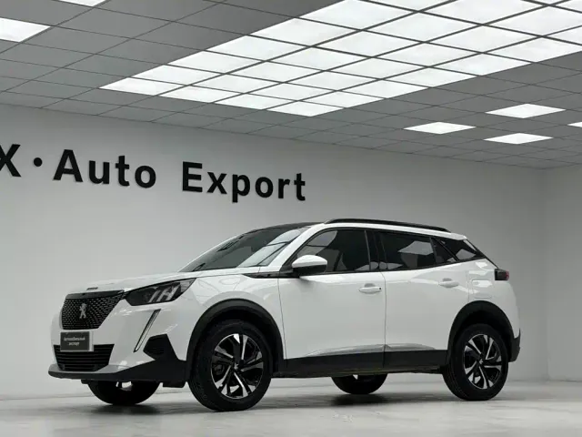 Peugeot 2008 — Фото автомобиля 5