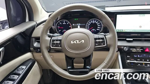 Kia Carnival Generation 4 — Фото автомобиля 18