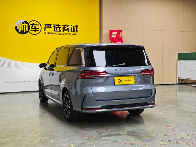 Roewe iMAX8 — Фото автомобиля 4