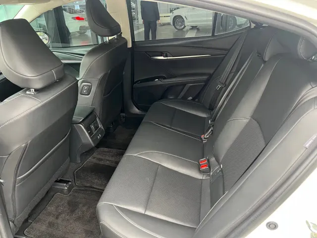 Toyota Camry — Фото автомобиля 6