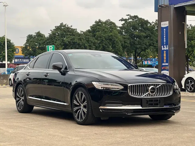 Volvo S90 — Фото автомобиля 5