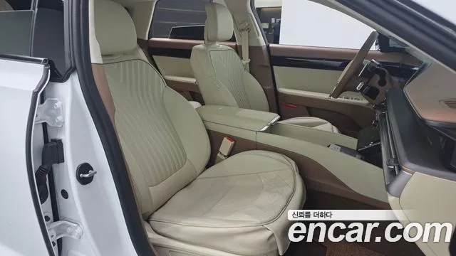 Hyundai Grandeur GN7 — Фото автомобиля 16