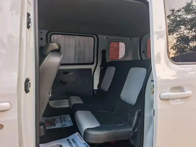 Wuling Zhiguang NEV — Фото автомобиля 7