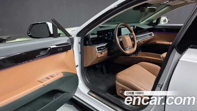 Hyundai Grandeur GN7 — Фото автомобиля 15
