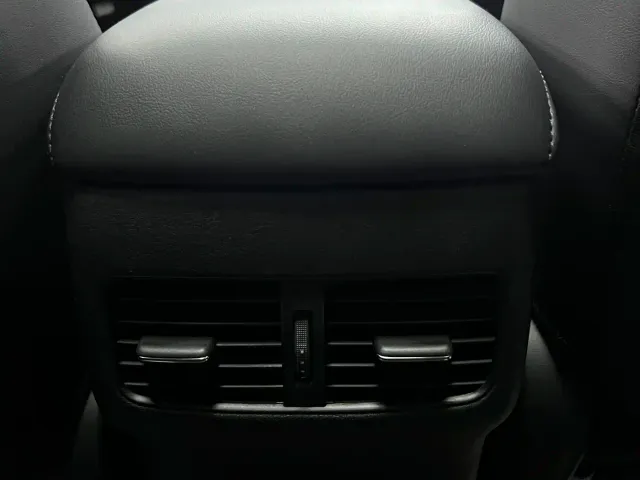 Mazda Axela — Фото автомобиля 20
