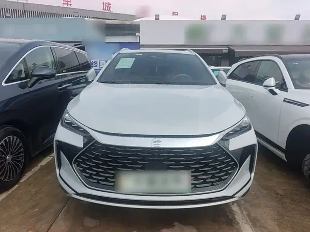 BYD Tang — Фото автомобиля 2