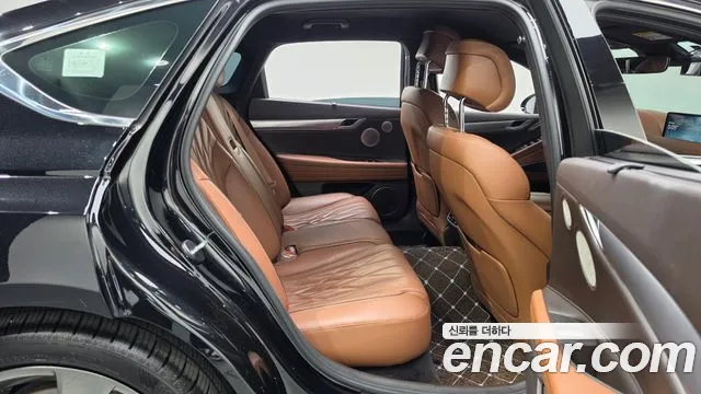Genesis G80 Бензин 2.5 турбо AWD — Фото автомобиля 9