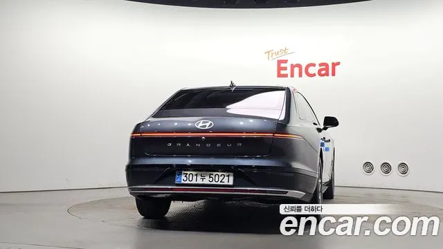 Hyundai Grandeur GN7 — Фото автомобиля 4