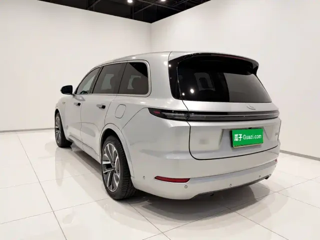 Li Auto L9 — Фото автомобиля 4