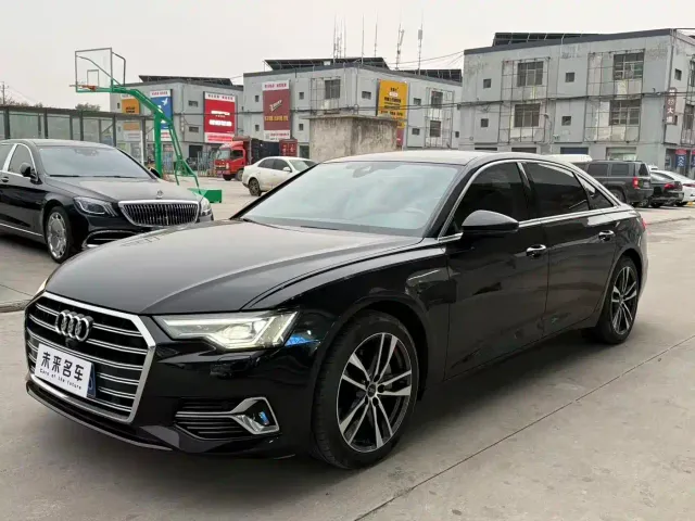 Фотография автомобиля — Audi A6L