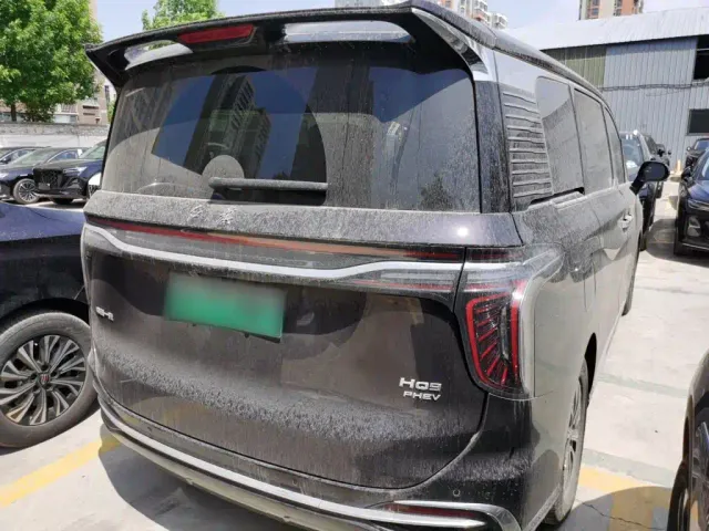 Hongqi HQ9 PHEV — Фото автомобиля 4