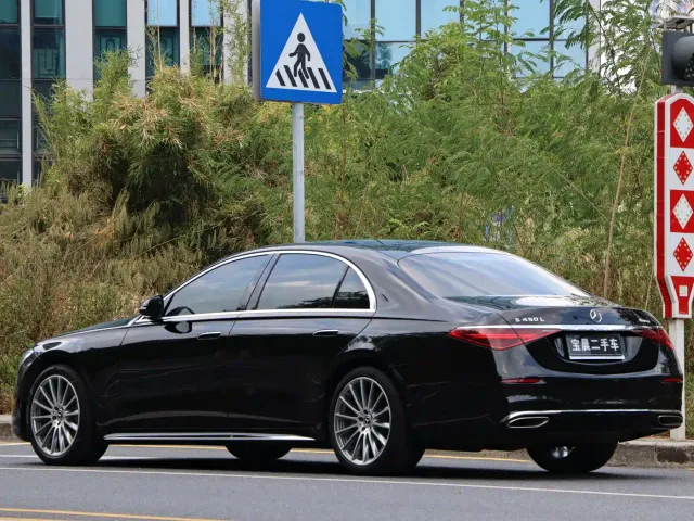 Mercedes-Benz S-Class — Фото автомобиля 4