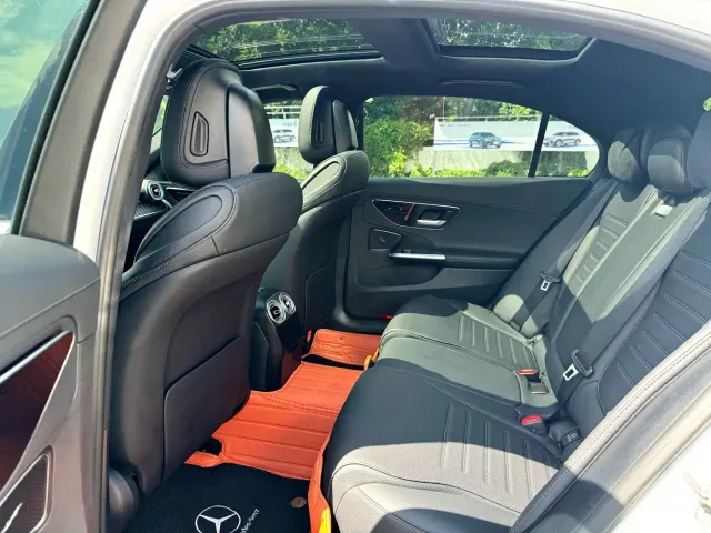 Mercedes-Benz C-Class — Фото автомобиля 9