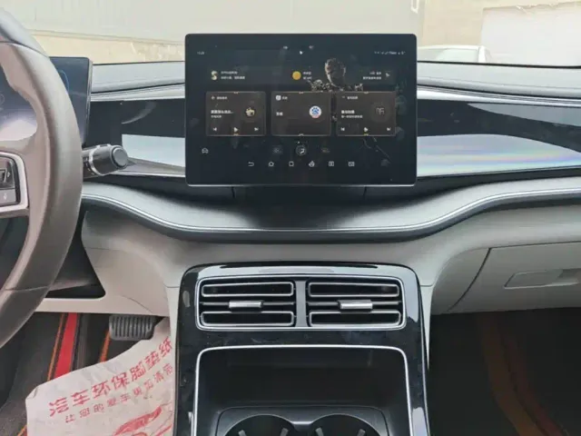 BYD Qin PLUS — Фото автомобиля 12