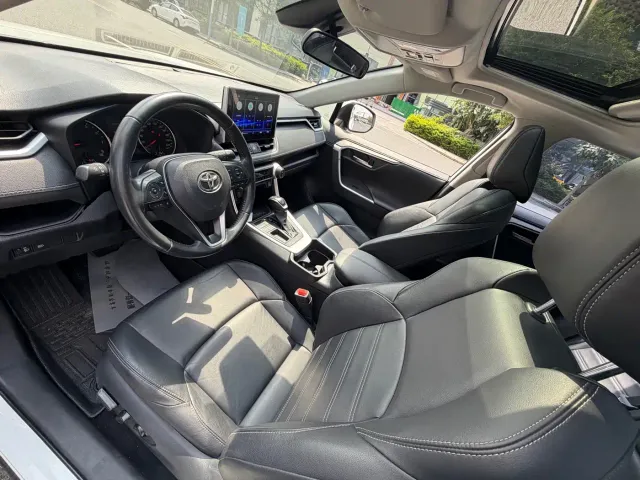 Toyota Wildlander — Фото автомобиля 7