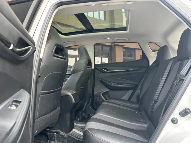 Changan Oushang X5 — Фото автомобиля 10