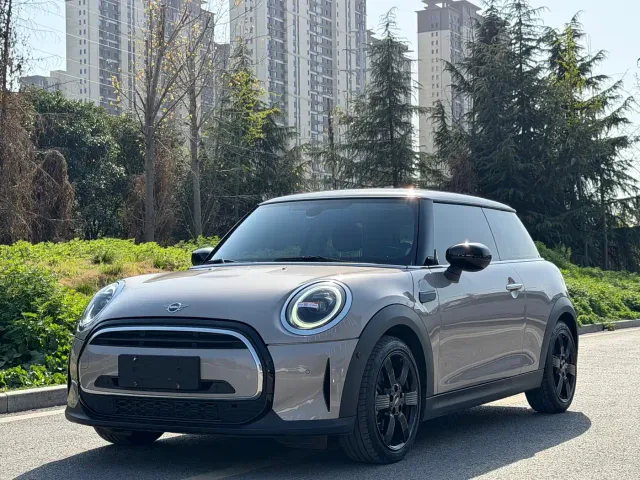 Фотография автомобиля — MINI Hatch