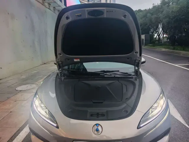Denza Z9GT — Фото автомобиля 4