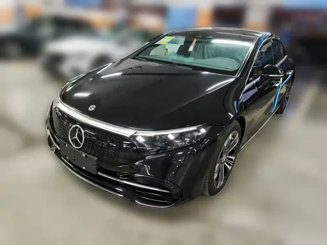 Фотография автомобиля — Mercedes-Benz EQS