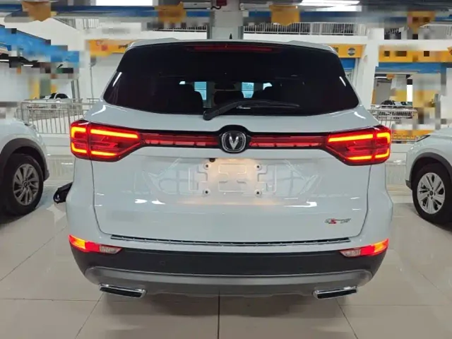 Changan CS75 — Фото автомобиля 5