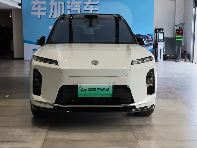 Nio ES8 — Фото автомобиля 2