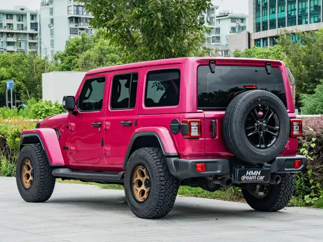 Jeep Wrangler — Фото автомобиля 10