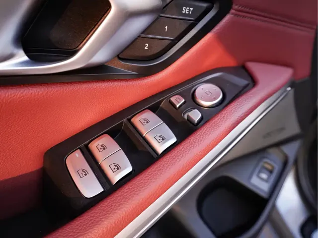 BMW 3 Series — Фото автомобиля 9