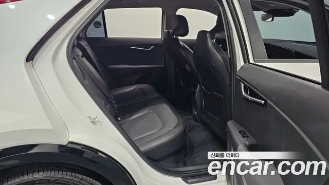 Kia Niro The All New — Фото автомобиля 17