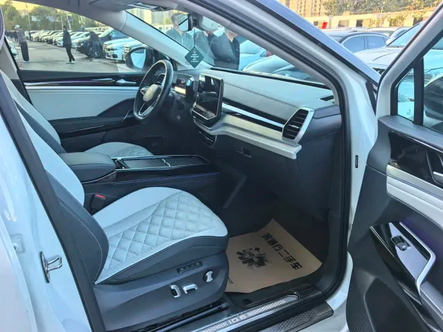 Volkswagen ID.6 Crozz — Фото автомобиля 7