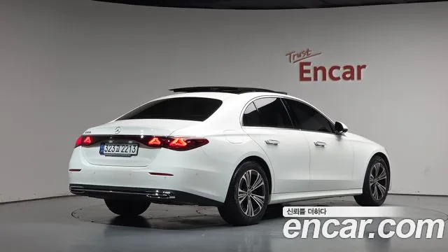 Фотография автомобиля — Mercedes-Benz E-Class W214