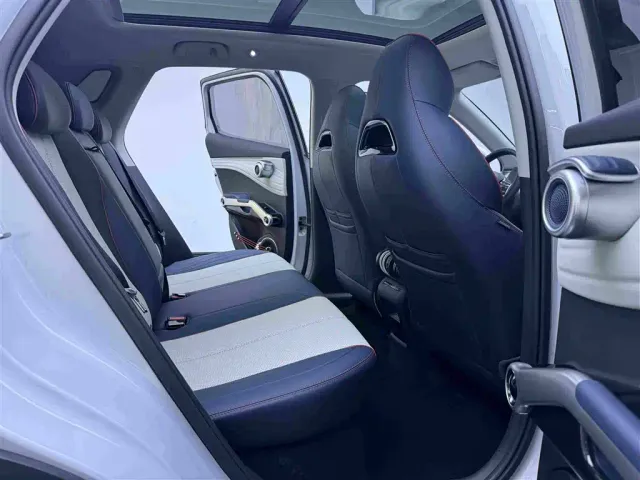 BYD Yuan PLUS — Фото автомобиля 21