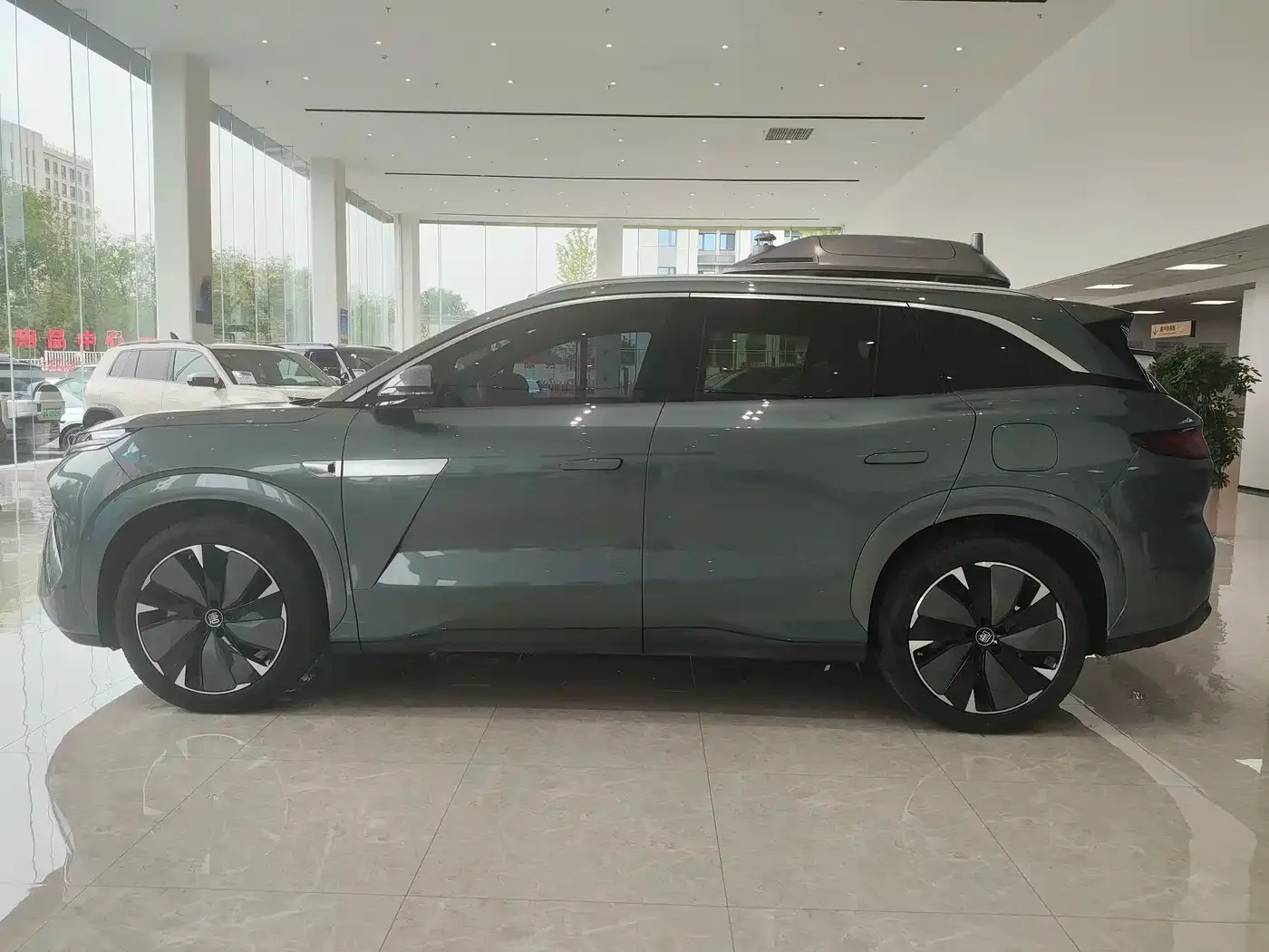 BYD Tang L 2025 DM 175KM Drone Player Edition — Фото автомобиля 8