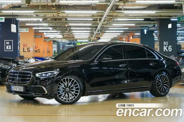 Mercedes-Benz S-Class — Фото автомобиля 3
