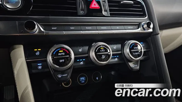 Genesis G70 New — Фото автомобиля 18