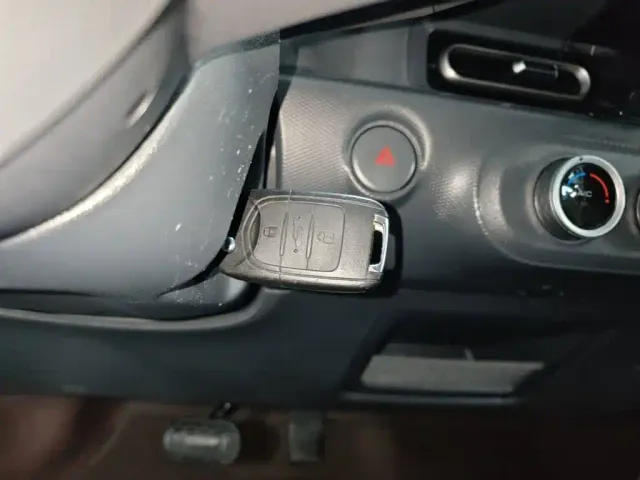 Wuling Zhiguang NEV — Фото автомобиля 8