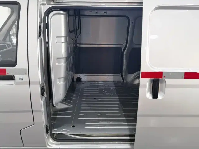 Wuling Zhiguang — Фото автомобиля 15