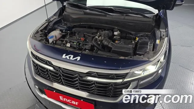 Kia Seltos Бензин 1.6 турбо 2WD — Фото автомобиля 6