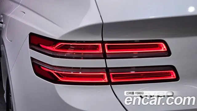 Genesis GV80 — Фото автомобиля 8