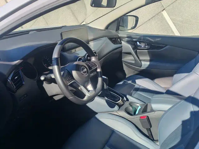 Nissan Qashqai — Фото автомобиля 12