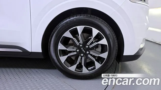 Kia Canival Carnival 4 поколение Бензин 9 мест Signature — Фото автомобиля 20