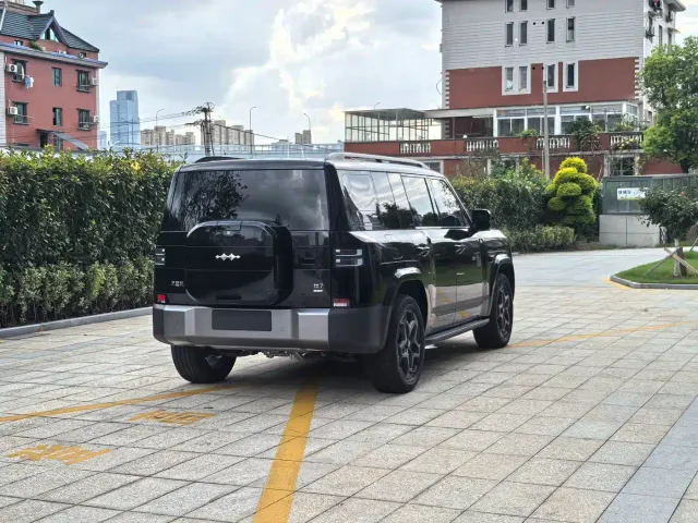 BYD FangChengBao Titanium 7 — Фото автомобиля 25