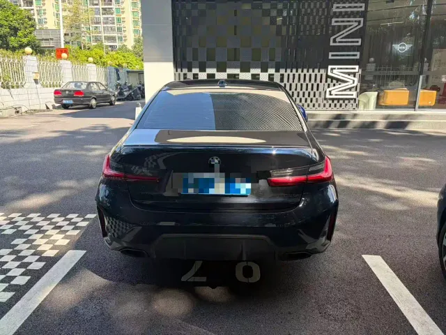 BMW 3 Series — Фото автомобиля 4