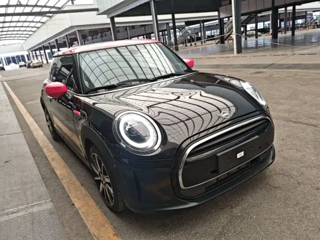MINI Hatch — Фото автомобиля 3