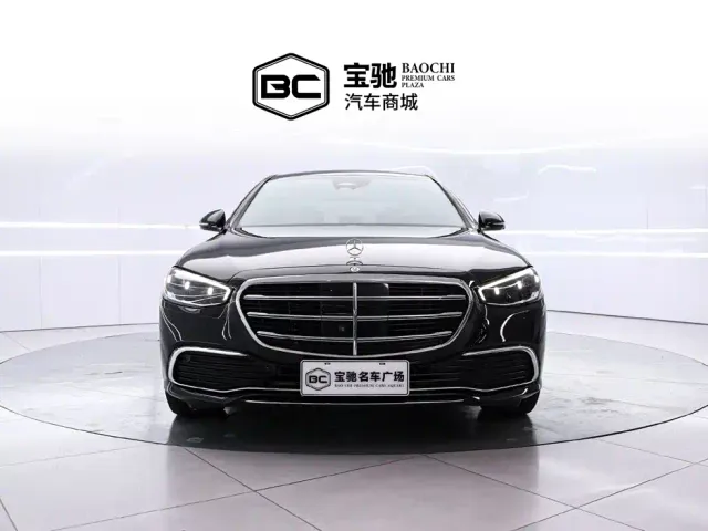Mercedes-Benz S-Class — Фото автомобиля 2