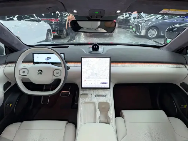 NIO NIO ET7 2022 75kWh — Фото автомобиля 12