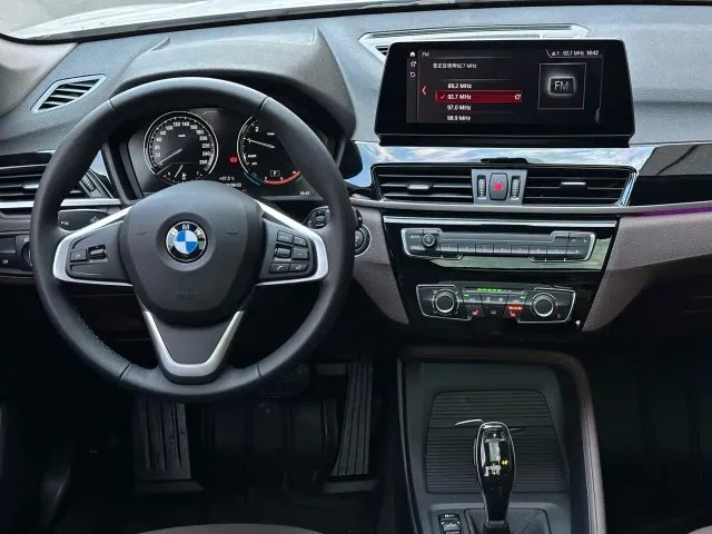 BMW X1 — Фото автомобиля 16