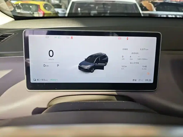 Leapmotor C10 — Фото автомобиля 11