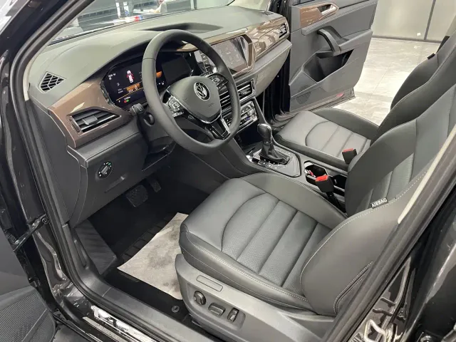 Volkswagen Tharu — Фото автомобиля 4