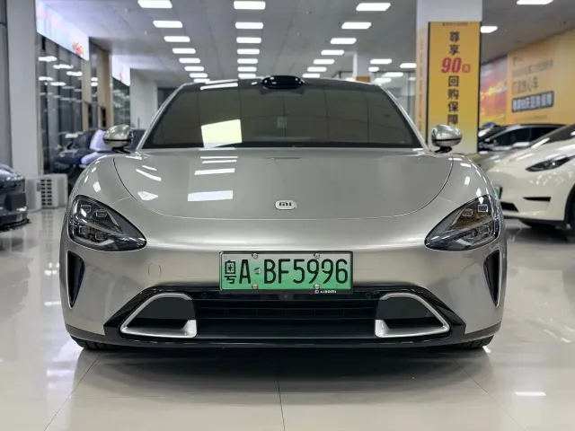 Xiaomi SU7 — Фото автомобиля 2