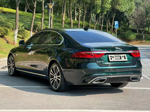 Jaguar XFL — Фото автомобиля 7